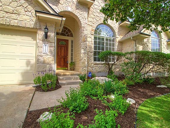 5th image of 3209 Avenal Dr