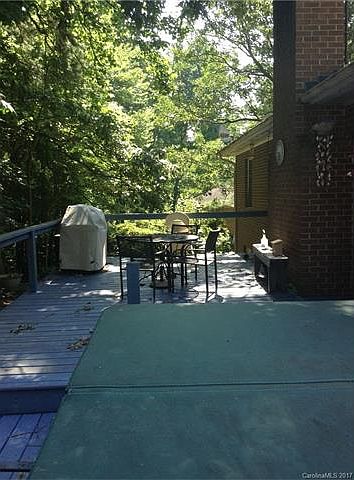 2nd image of 129 Pampas Ln