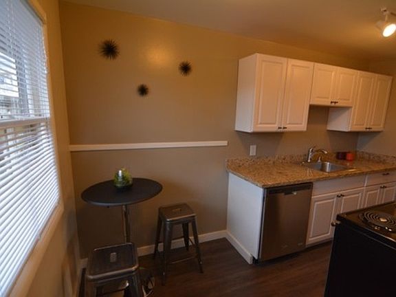 5th image of 1536 NW 51st St APT 6