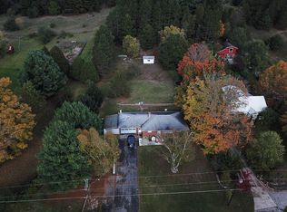 8680 S Schomberg Rd, Cedar, MI 49621