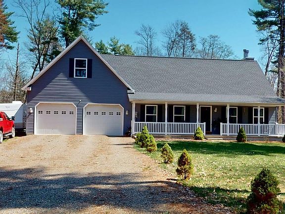 4th image of 209 Hemlock Ln