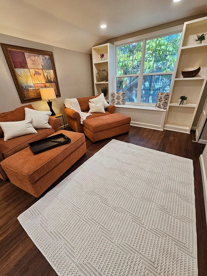 Charming 1BR Apartment in Columbia — Photo 2
