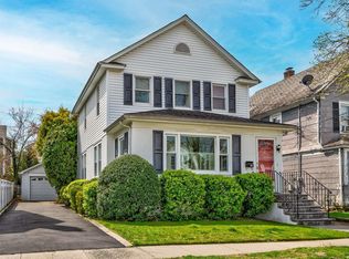 142 Bayview Ave, Port Washington, NY 11050