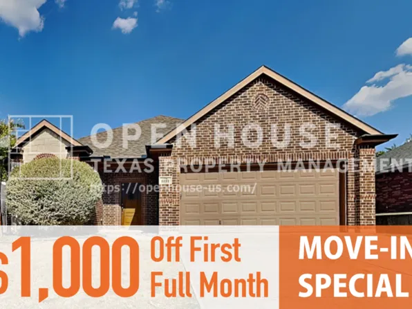 1121 Hidden Lake Dr, Burleson, TX 76028