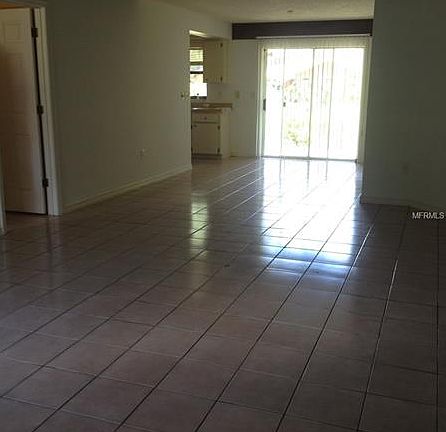 4th image of 2875 Jamaica St