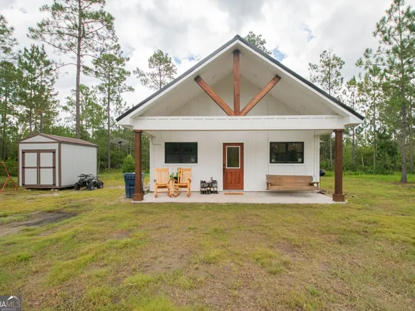 176 Okee Club Ct, Folkston, GA 31537