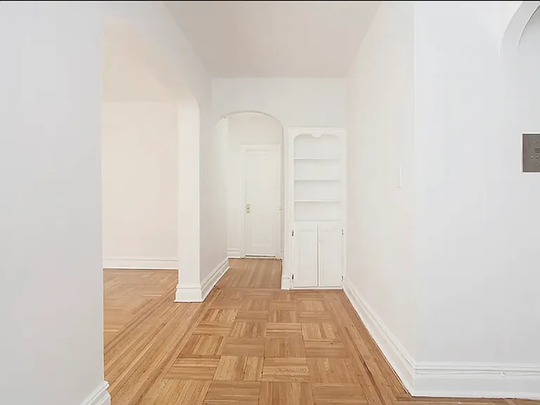 1701 Albemarle Rd #W3 — Photo 1