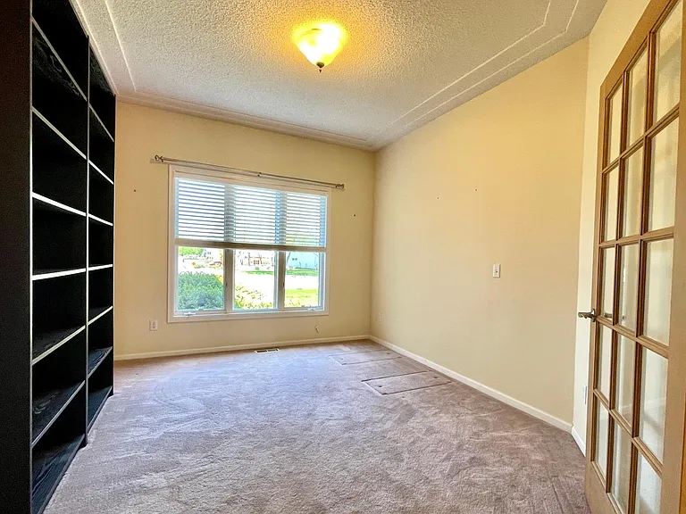 640 S Park Ct — Photo 14