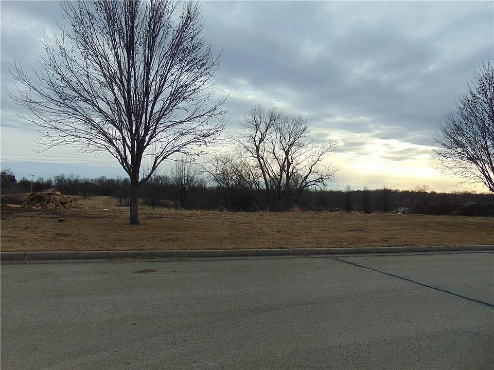1st image of 2507 Burris Dr