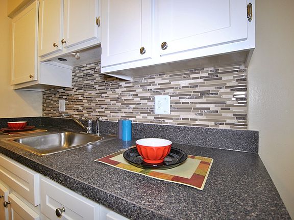 5th image of 25870 Village Green Blvd APT 206