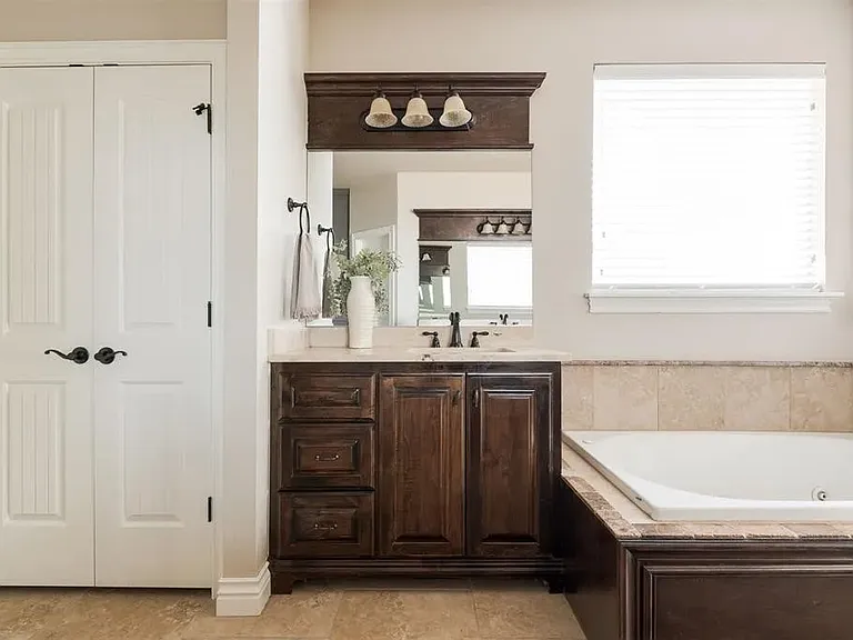 3008 Wind Call Ln — Photo 45