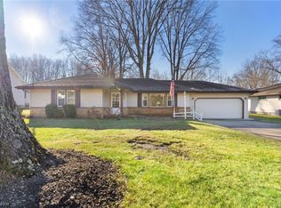 5804 Watson Rd, Hubbard, OH 44425