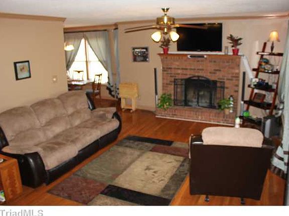 3rd image of 1117 Loblolly Ct
