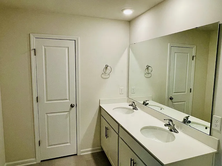 173 Dunham Rd — Photo 31