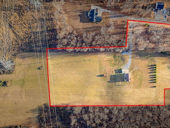 2nd image of 319 Allenwood Dr