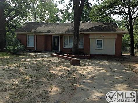 1st image of 10832 Leota Dr
