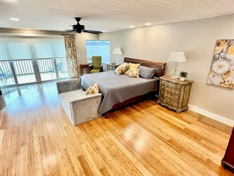 910 Santa Rosa Blvd — Photo 28