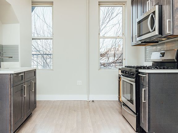 4th image of 745 Park Ave #2A