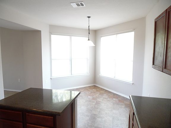 5th image of 4705 Mellow Hollow Dr