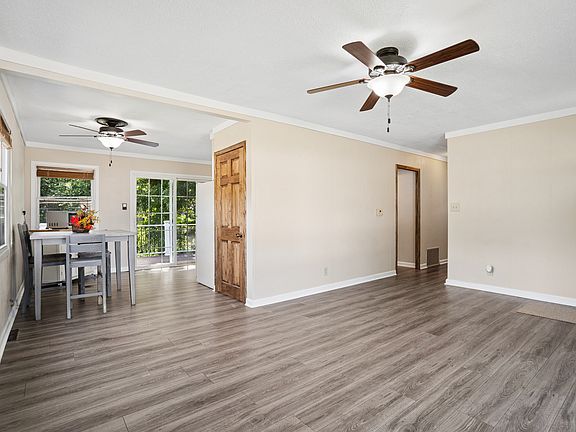 4th image of 2838 40th Ave