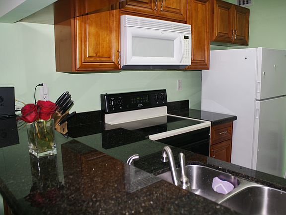 3rd image of 13920 SW 90th Ter #13920