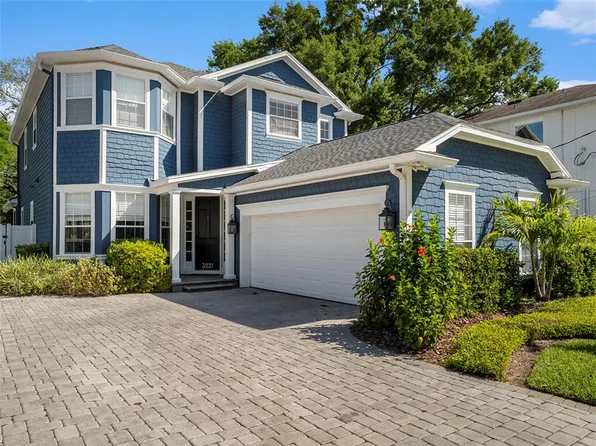 3221 W Fielder St, Tampa, FL 33611