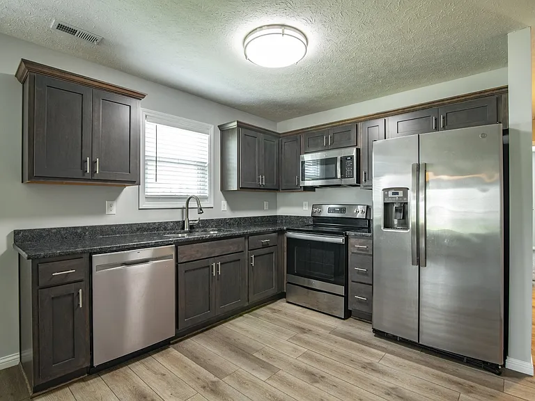 174 Creekvale Dr #A — Photo 11