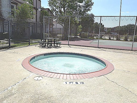 4th image of 12500 Brookglade Cir Unit 204