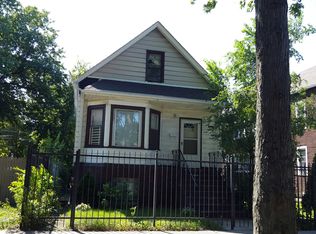 8330 S Muskegon Ave, Chicago, IL 60617