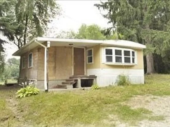 16750 27th St, Gobles, MI 49055