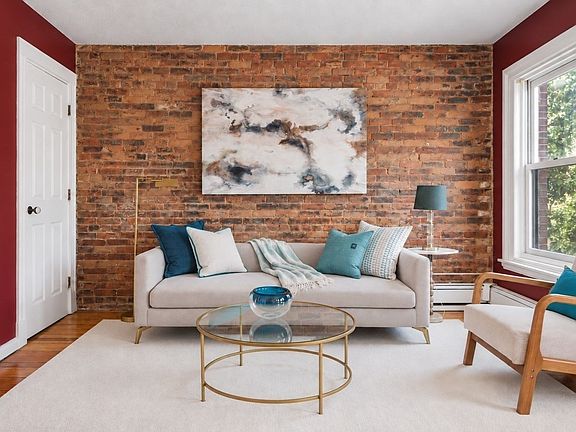 4th image of 88 W Springfield St APT 3