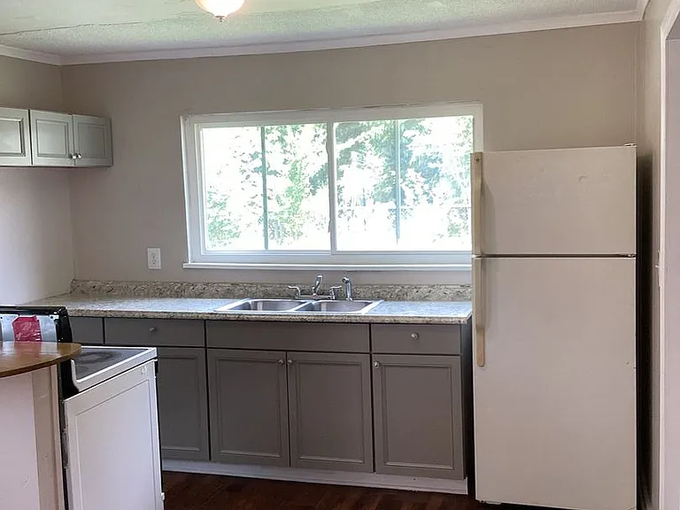 5540 Clemons Rd — Photo 5
