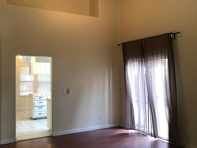 10347 N Camarillo Dr #1 — Photo 5