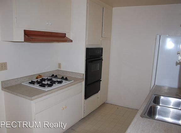 3rd image of 419 W Islay St APT 04