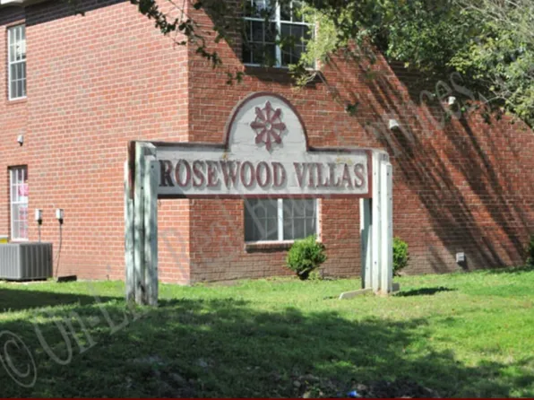 701 Balcones Dr, College Station, TX
