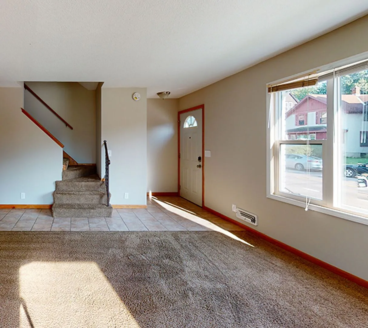 1203 Como Ave SE — Photo 1