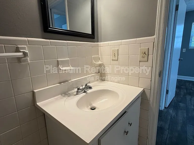 1502 Waverly Way #C-2 — Photo 13