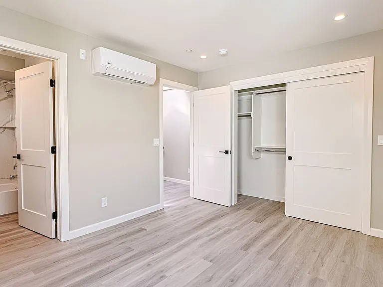 5261 Harmony Ave — Photo 24
