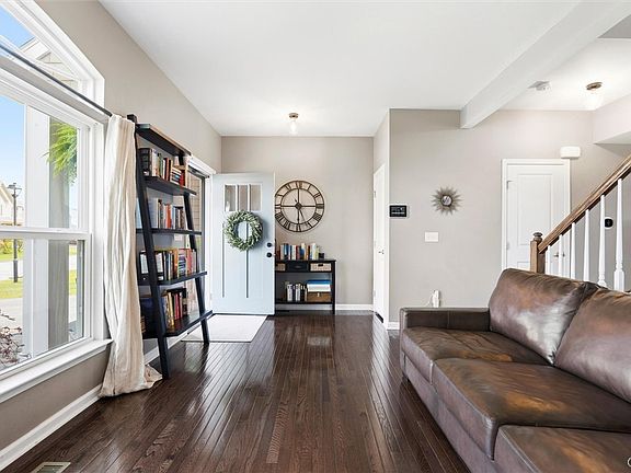 5th image of 4442 Pace Ln