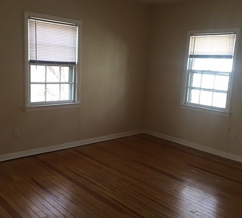 4th image of 22 Central Ave