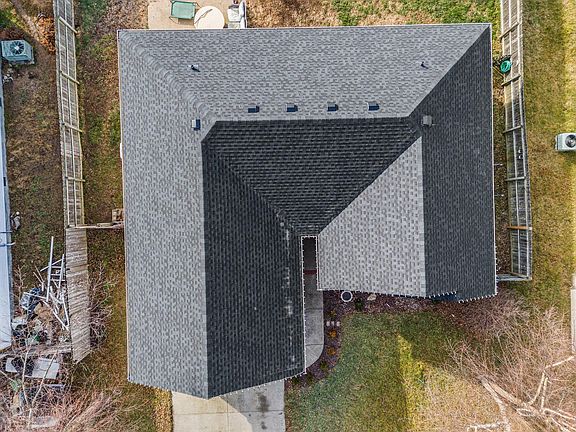 2nd image of 212 Kevin Dr