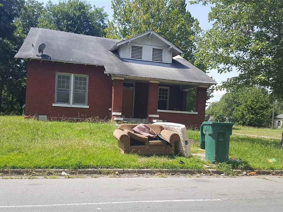 1st image of 1304 S Linden St