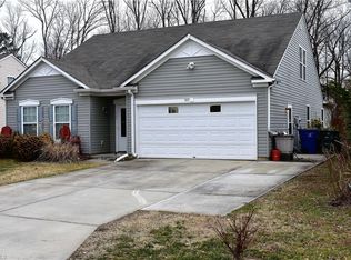 505 Walnut Crossing Dr, Whitsett, NC 27377