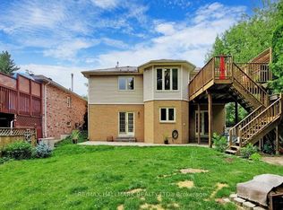 17 Barre Dr, Barrie, ON L4N 7N6