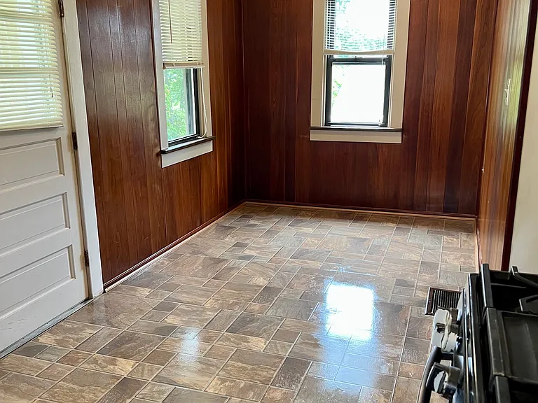 4322 Anna St — Photo 17