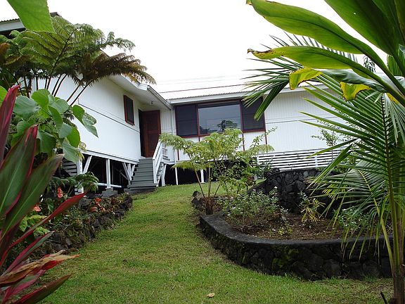 5th image of 275 Kaumana Dr