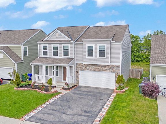 3rd image of 605 Kingshurst Dr