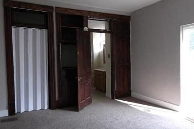 4th image of 611 E Warren St