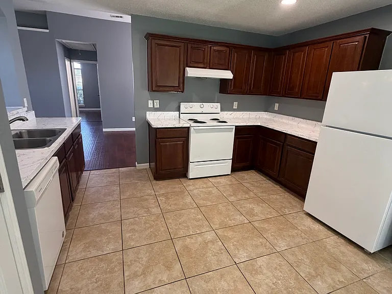 1115 Chancellorsville Pkwy — Photo 7