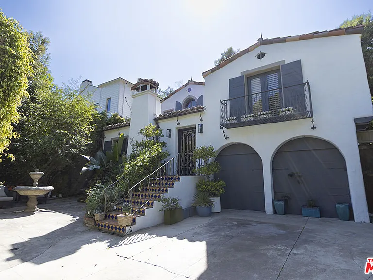 1407 N Beverly Dr — Photo 1
